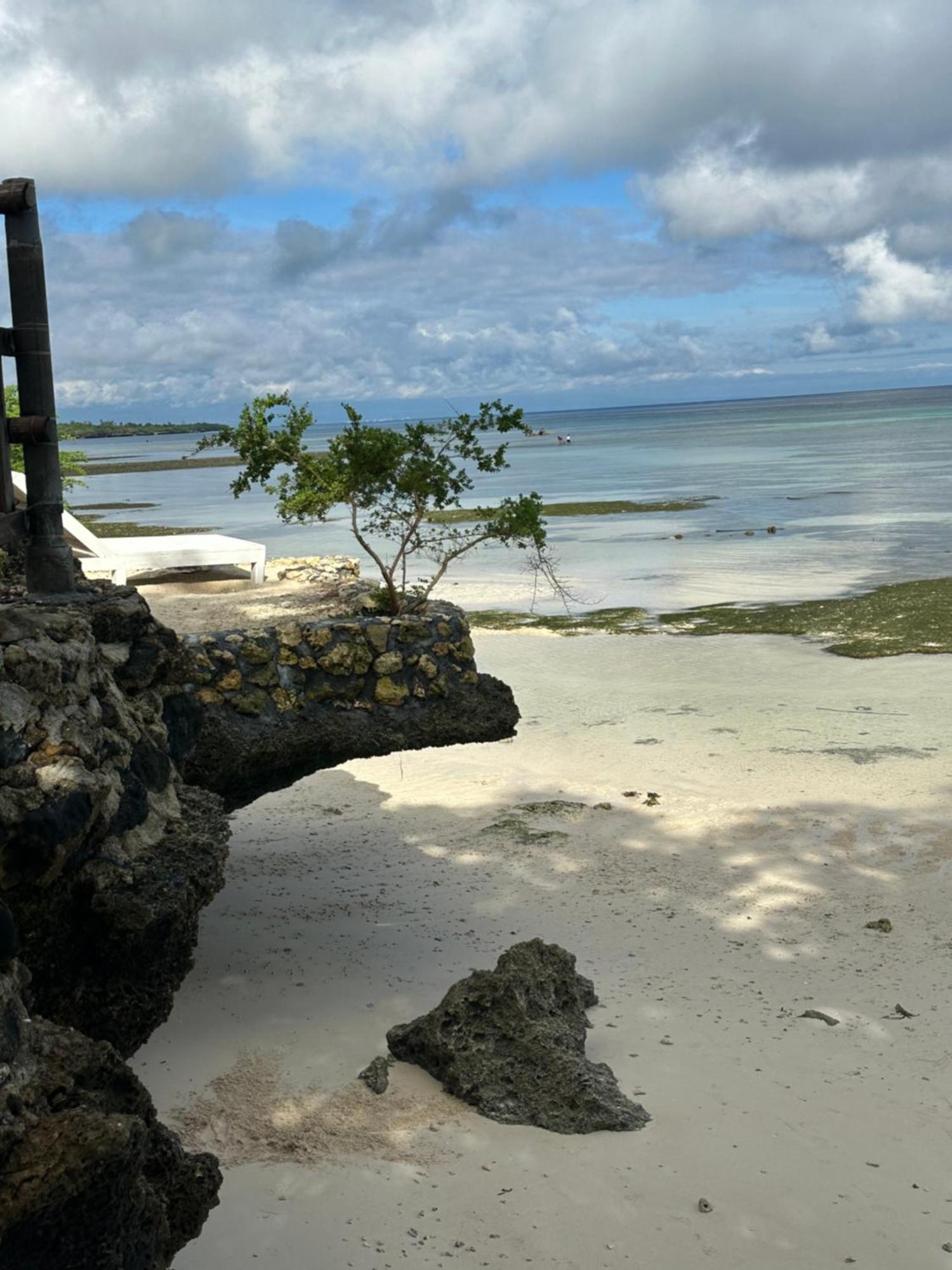 Diamond de Siquijor Beach House Extérieur photo